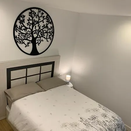 Acogedora Casa Con Patio En El Tiemblo