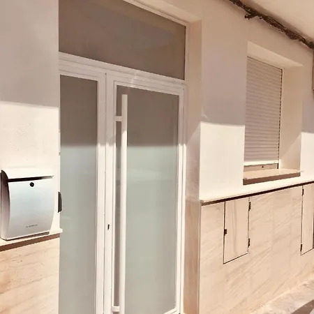 Acogedora Casa Con Patio En