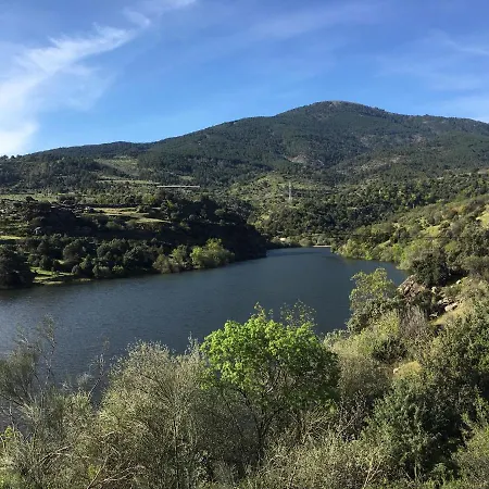 Acogedora Casa Con Patio En