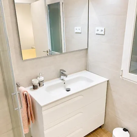 Apartmán Acogedora Casa Con Patio En *