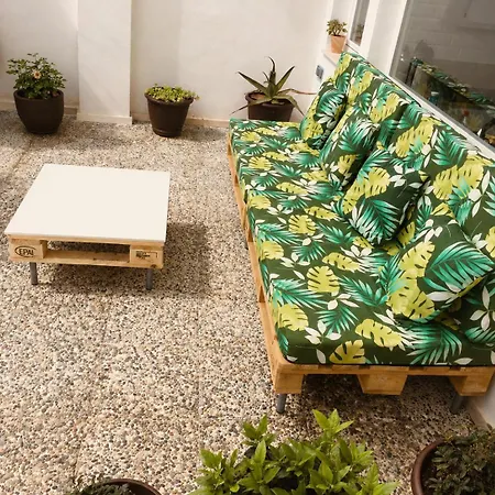 Acogedora Casa Con Patio En * El Tiemblo