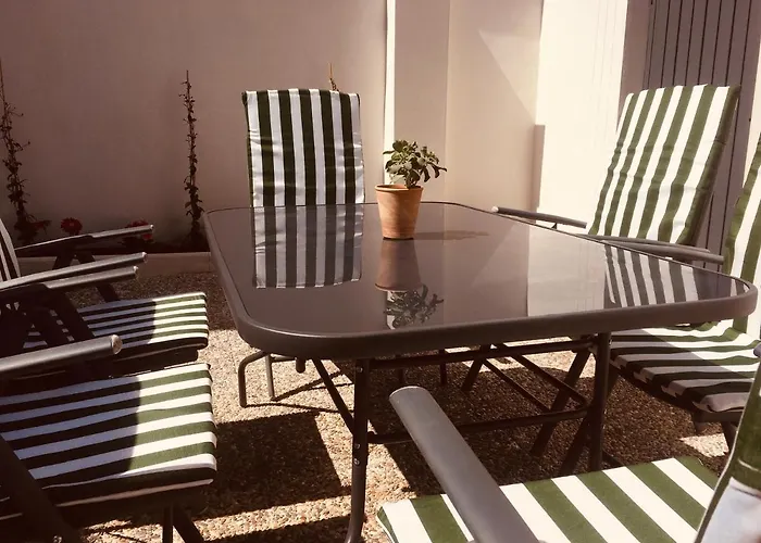 Acogedora Casa Con Patio En El Tiemblo